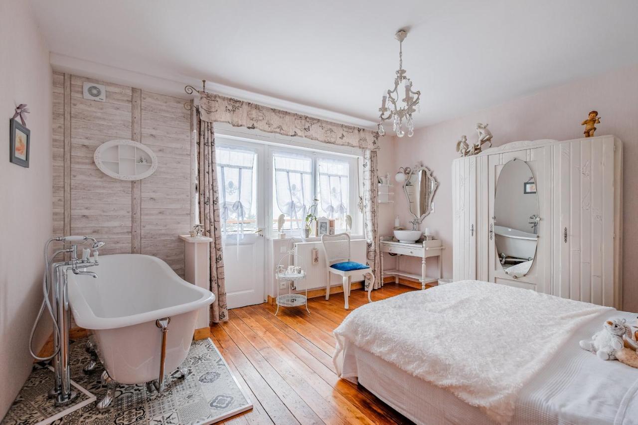 Les Iris Chambres D'Hote Niedermorschwihr Bagian luar foto