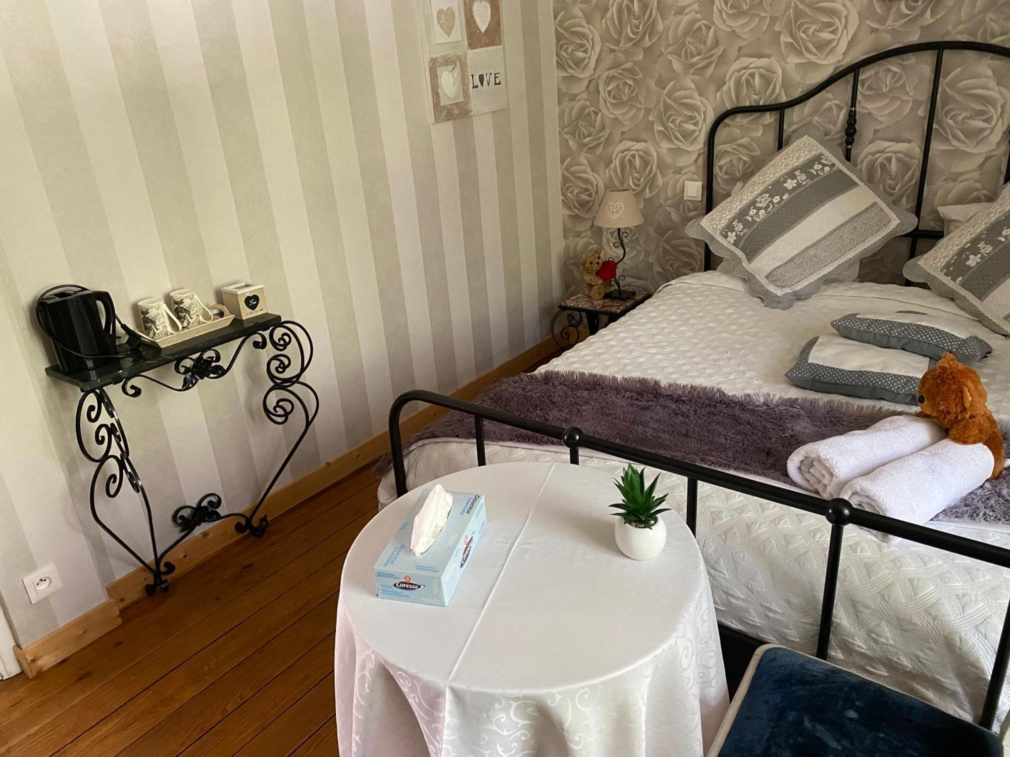 Les Iris Chambres D'Hote Niedermorschwihr Bagian luar foto